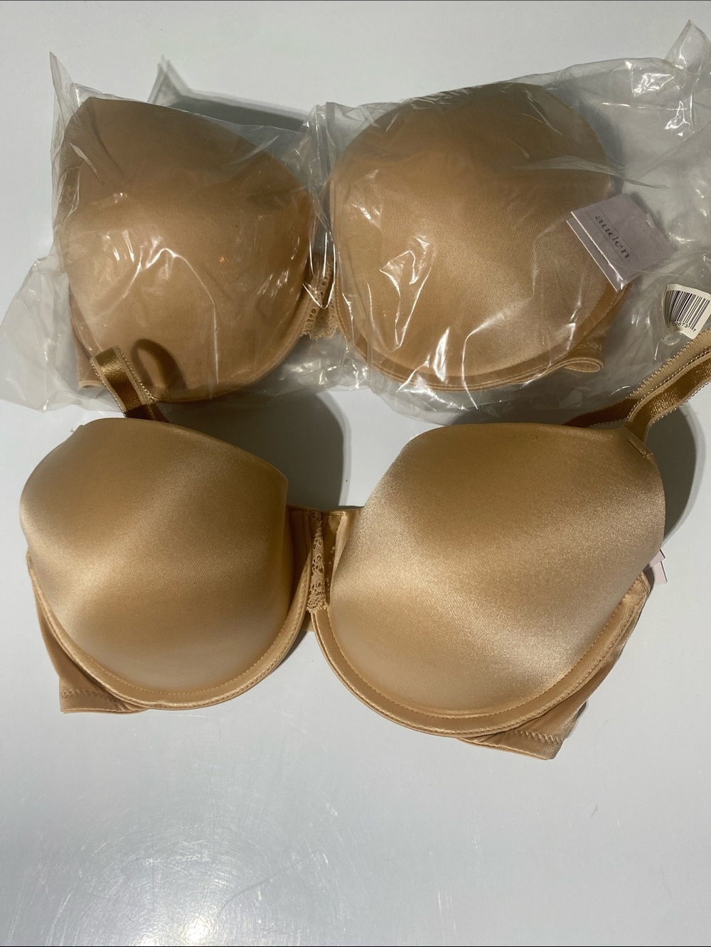 NWT 2 Auden 32DDD‎ t-shirt Bras, 32 triple D, underwire bra, The Daydream